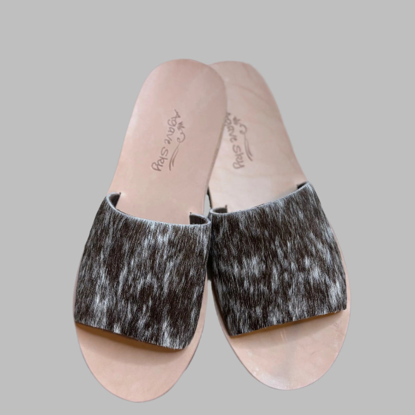 BROWN & WHITE SANDALS image 1