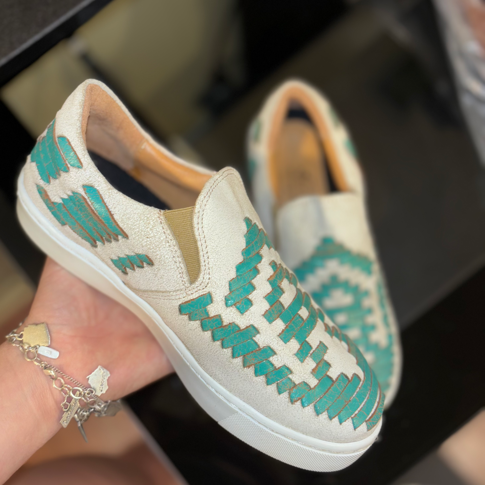 TURQUIOSE / TAN TENNIS image 0