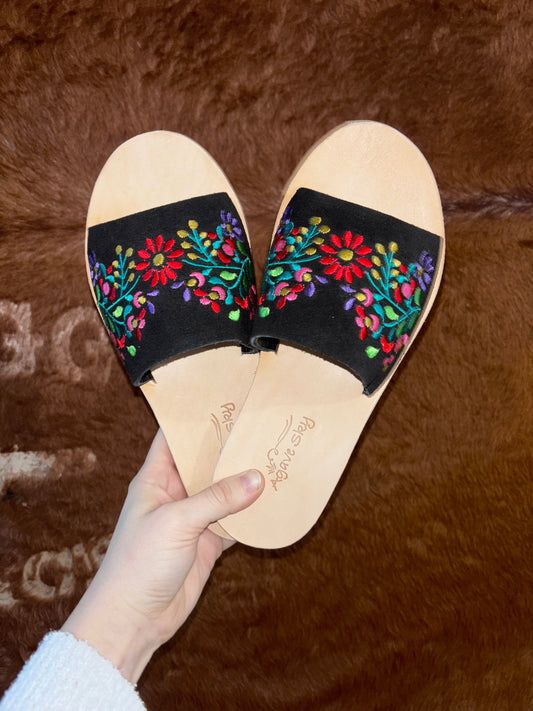 FLORAL NADIA SANDALS