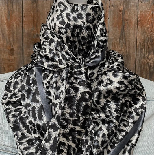 SNOW LEOPARD WILD RAG