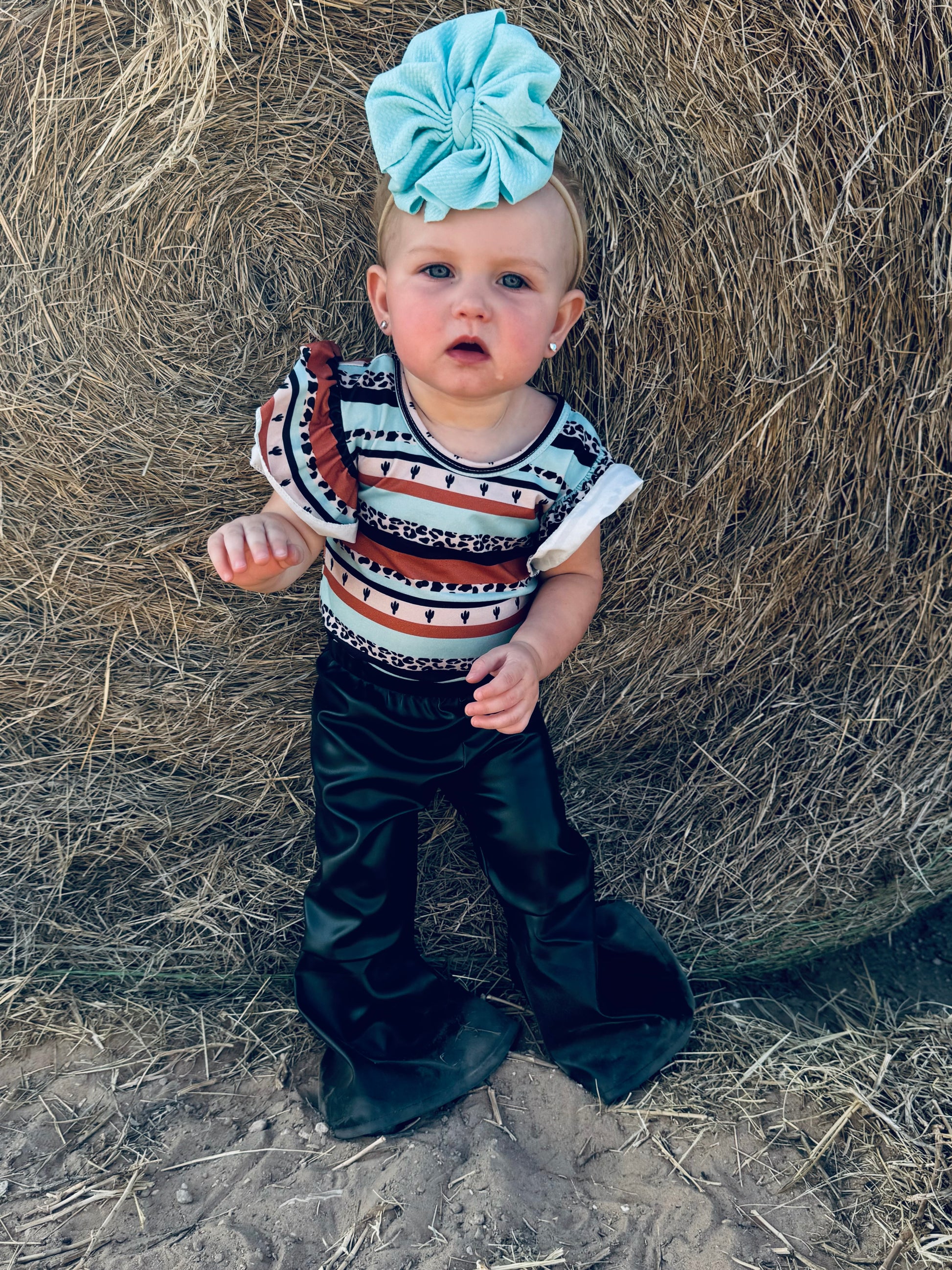 BLACK LEATHER BELLS image 0