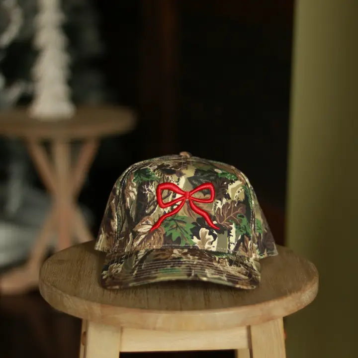 CAMO RED BOW HAT
