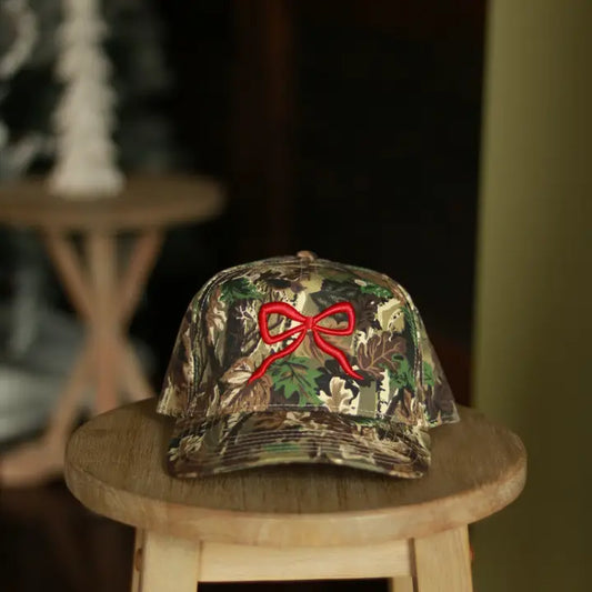 CAMO RED BOW HAT